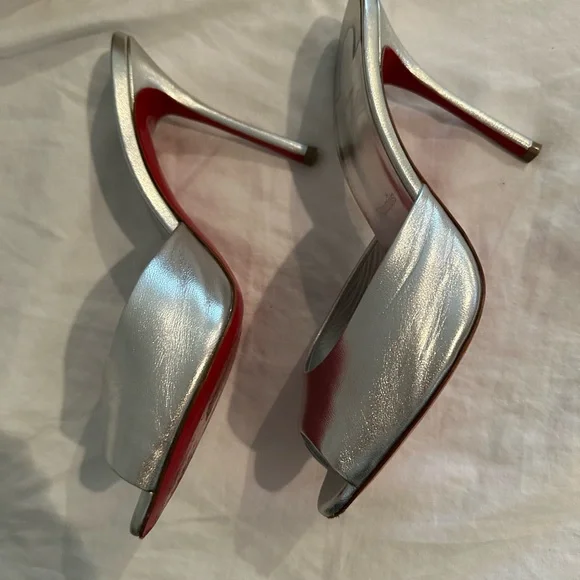 Christian Louboutin Silver Me Dolly - Picture 5 of 16